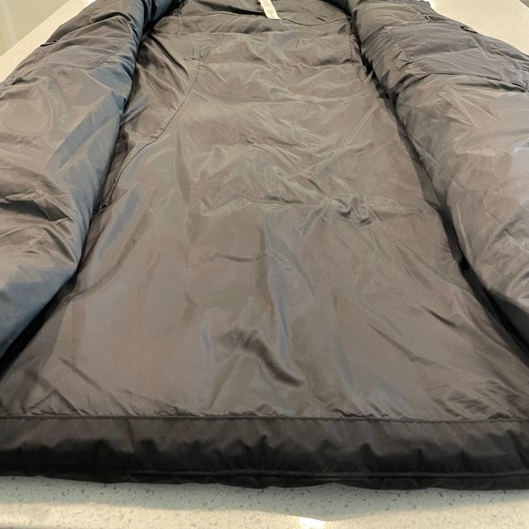 lululemon athletica Black Puffer Vest - Picture 8 of 16